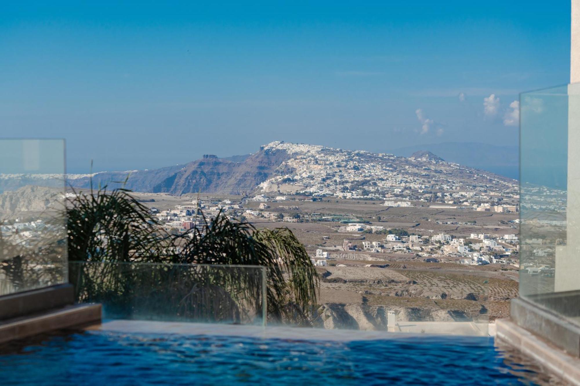 Apikia Santorini Hotel Pyrgos Kallistis Bagian luar foto